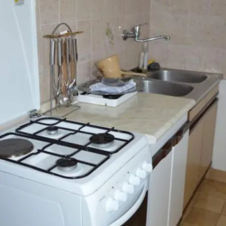 Appartamento Miki Rogoznica - Classic Two Bedroom With Terrace Podglavica