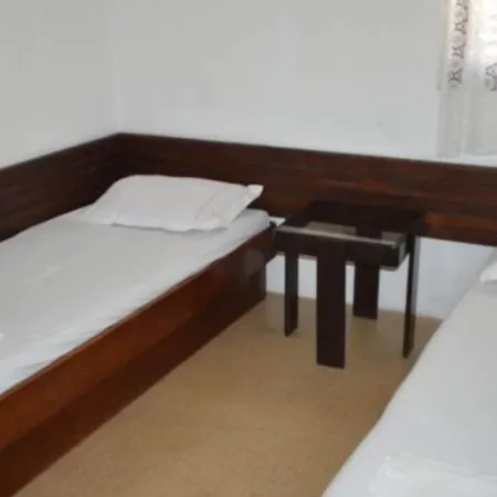 Appartamento Miki Rogoznica - Classic Two Bedroom With Terrace *