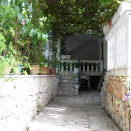 Miki Rogoznica - Classic Two Bedroom With Terrace