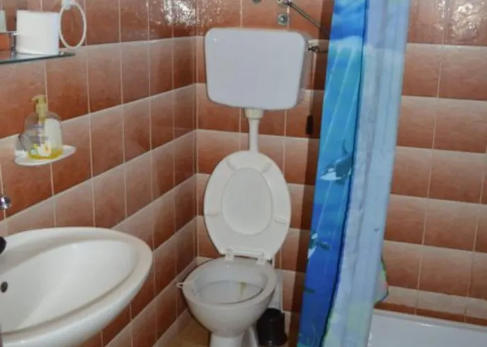 Miki Rogoznica - Classic Two Bedroom With Terrace Appartement